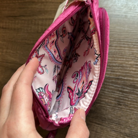 FINAL Vera Bradley Compact Organizer - Picture 4 of 12